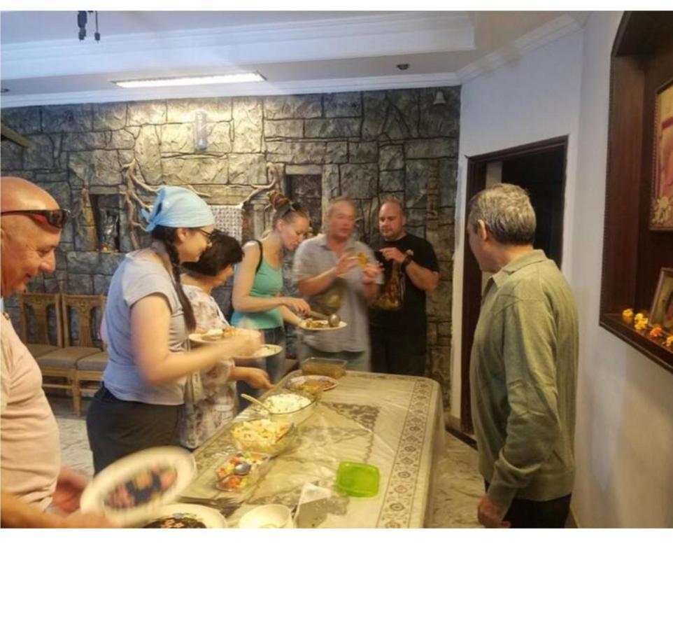 Sai Home Stay Bed & Breakfast- Near Tajmahal آغْرا المظهر الخارجي الصورة