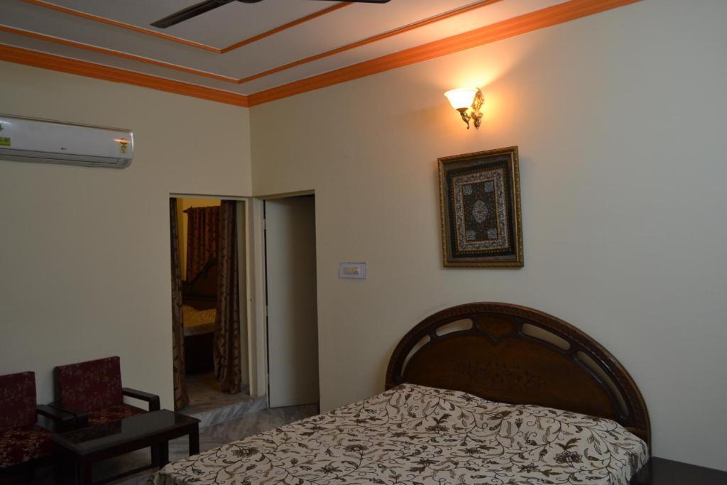 Sai Home Stay Bed & Breakfast- Near Tajmahal آغْرا المظهر الخارجي الصورة