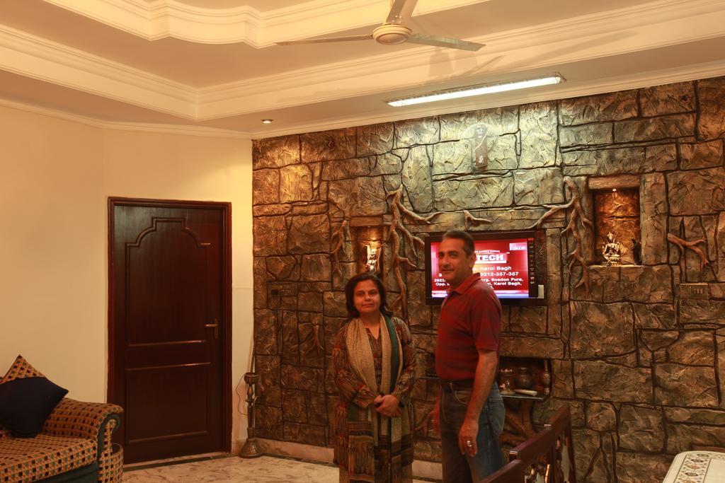 Sai Home Stay Bed & Breakfast- Near Tajmahal آغْرا المظهر الخارجي الصورة
