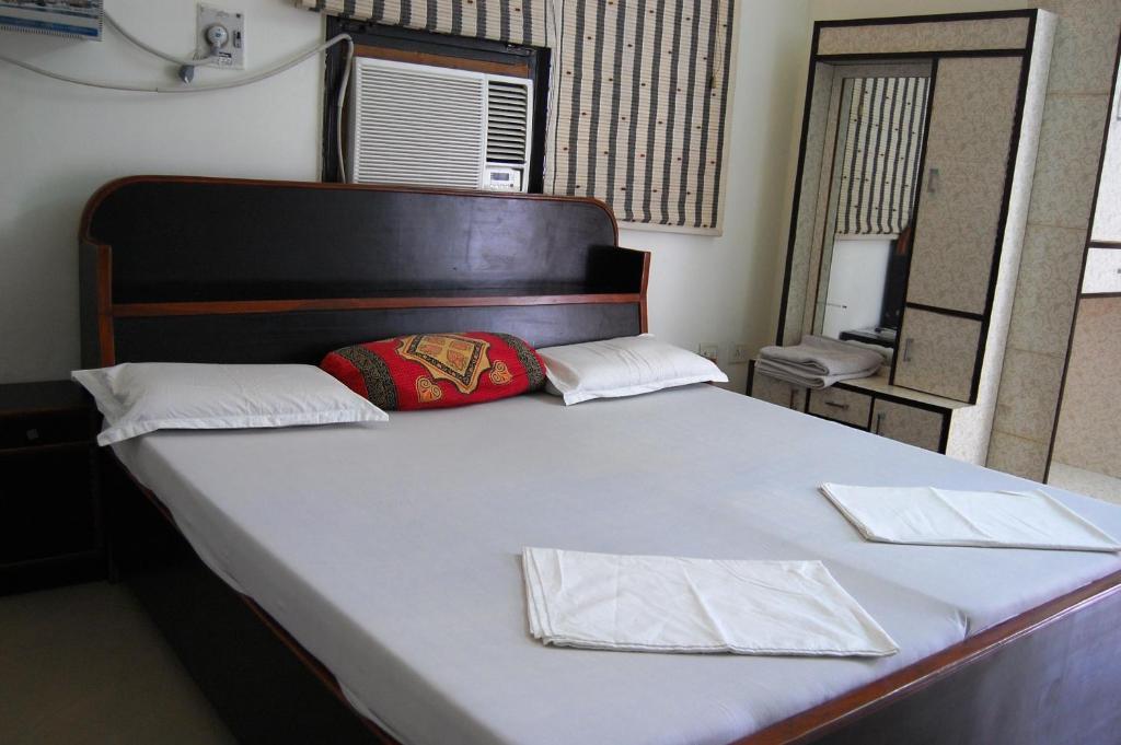 Sai Home Stay Bed & Breakfast- Near Tajmahal آغْرا الغرفة الصورة