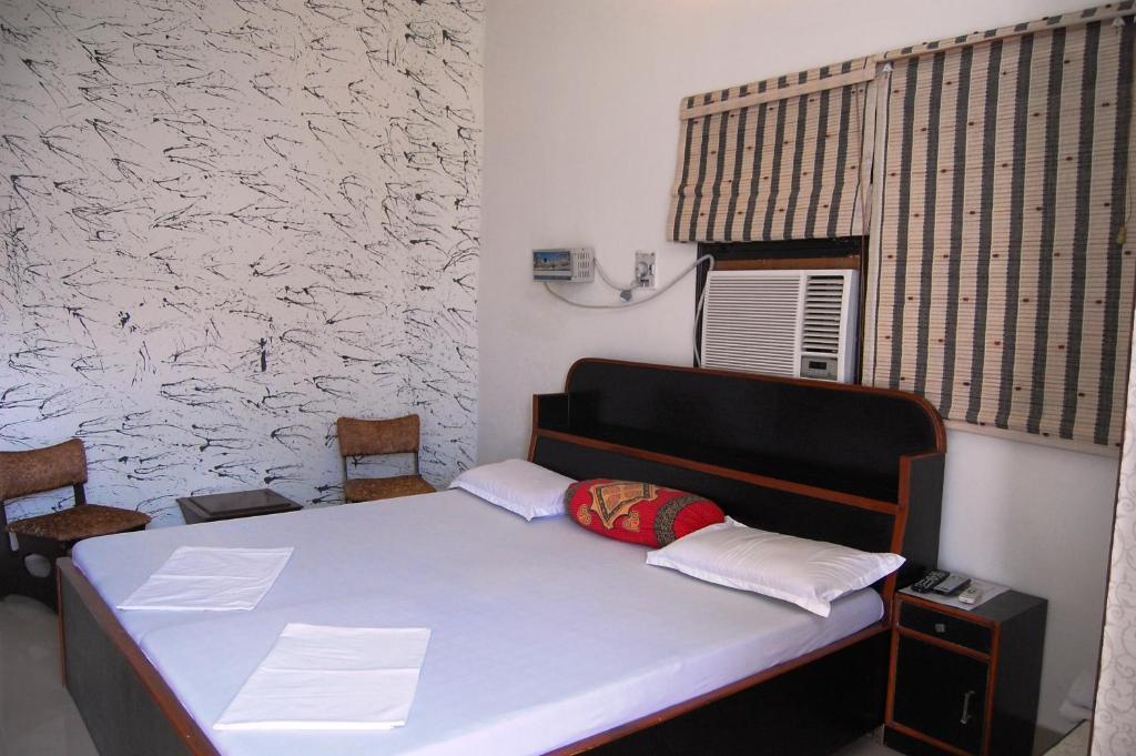 Sai Home Stay Bed & Breakfast- Near Tajmahal آغْرا الغرفة الصورة