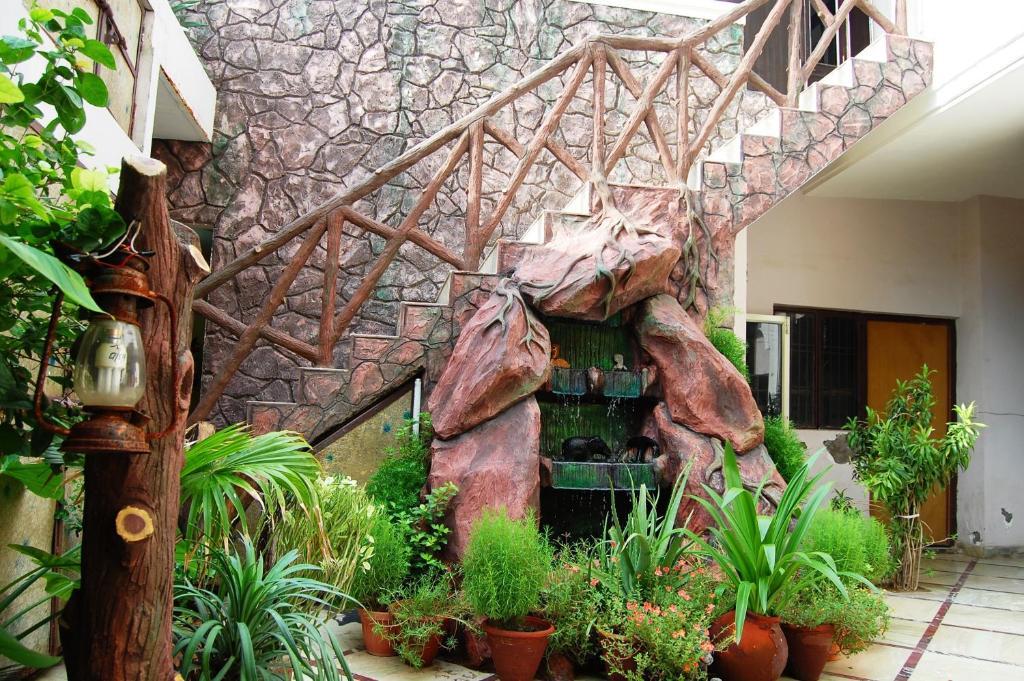 Sai Home Stay Bed & Breakfast- Near Tajmahal آغْرا المظهر الخارجي الصورة