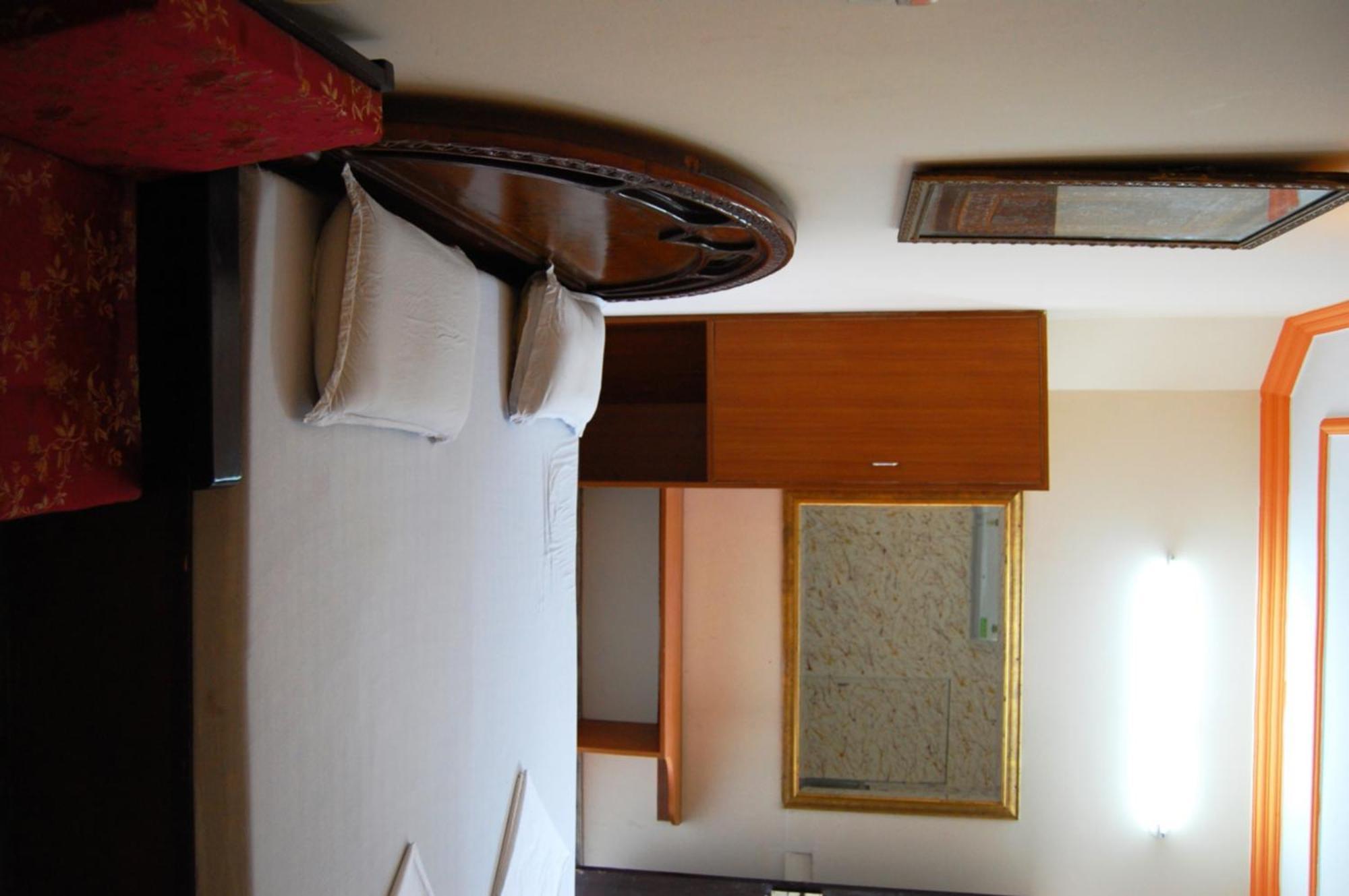 Sai Home Stay Bed & Breakfast- Near Tajmahal آغْرا المظهر الخارجي الصورة