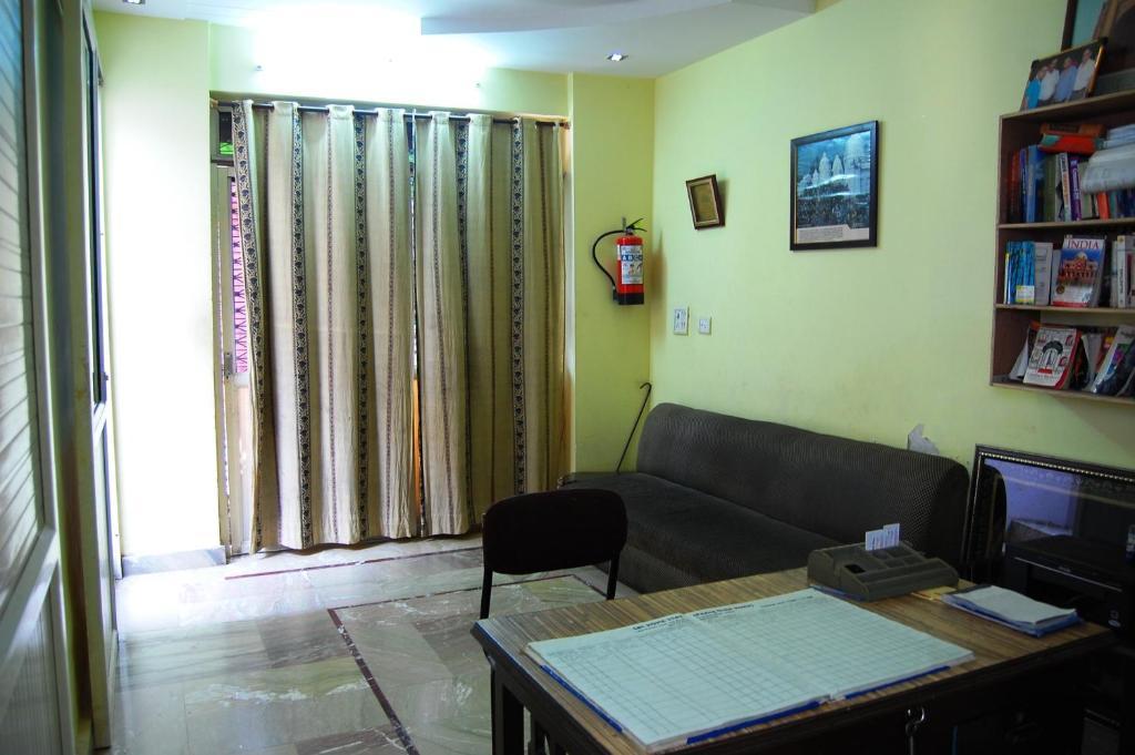 Sai Home Stay Bed & Breakfast- Near Tajmahal آغْرا المظهر الخارجي الصورة